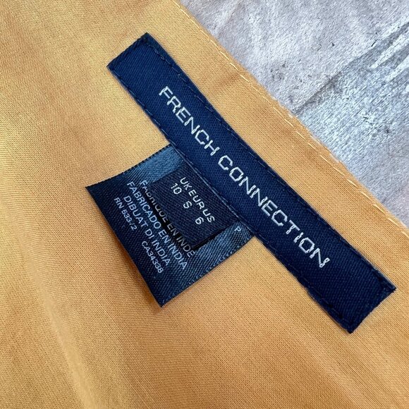 French Connection Adena Floral Metallic Ruffle Dress in Oak Bluff Yellow Size 6 - Picture 8 of 10